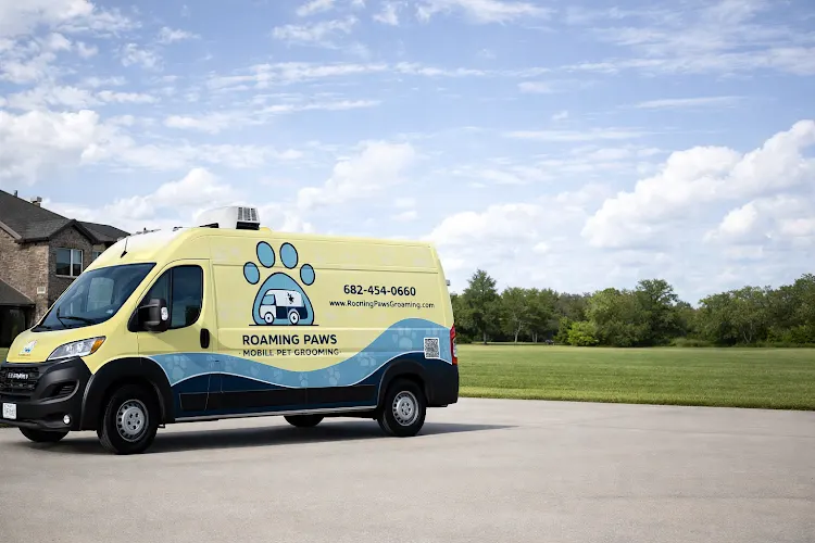 Roaming Paws Mobile Pet Grooming - Image 1
