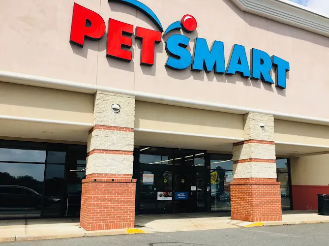 PetSmart in Manalapan Township, NJ