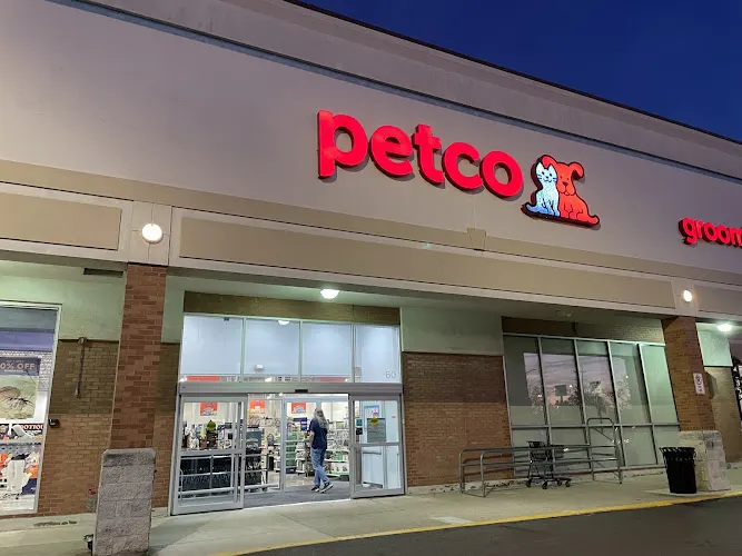 Petco in Schaumburg, IL