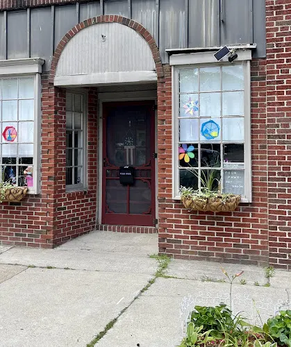 Four Paws - Pet Salon - Image 1