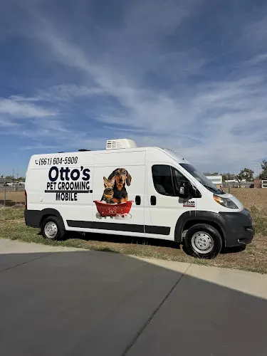 Otto's Pet Grooming Mobile - Image 1
