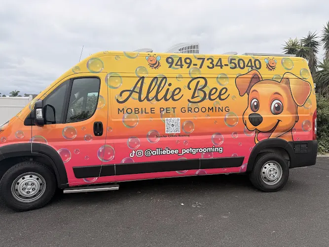 Allie Bee Mobile Pet Grooming - Image 1