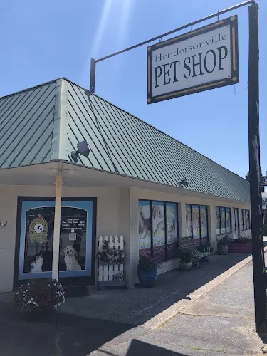 Hendersonville Pet Shop - Image 1