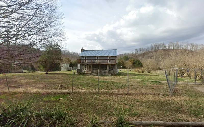 TT'S Pet Palace - Image 1
