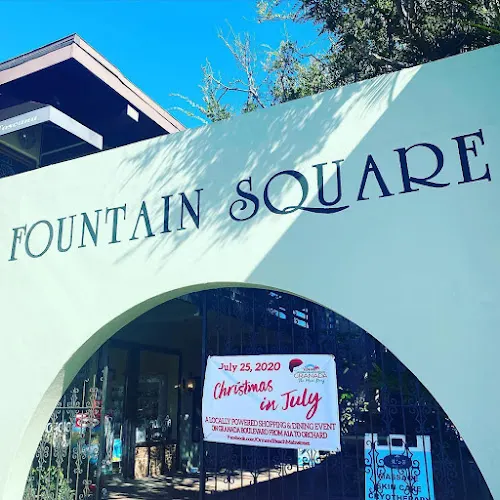 Fountain Square Shopping Village - Image 1