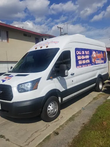 Hugo's Mobile Dog Grooming - Image 1