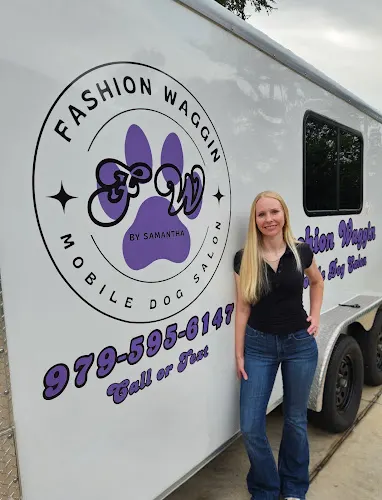 Fashion Waggin Mobile Dog Salon - Image 1