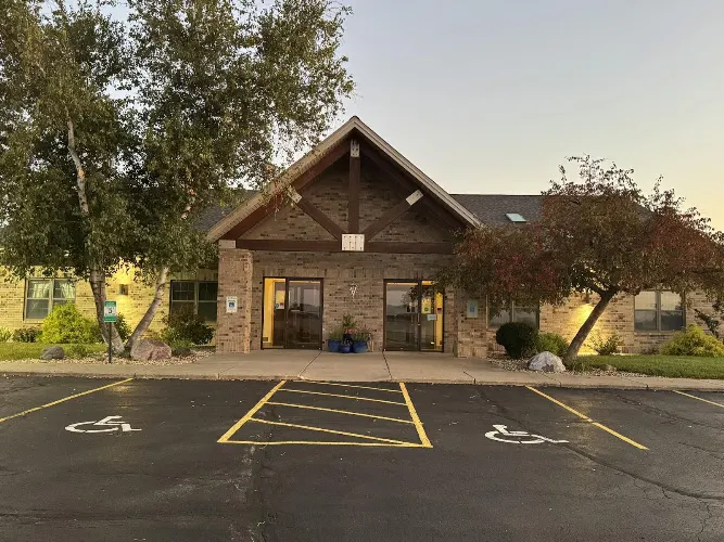 Sauk Prairie Small Animal Hospital and Shamrock Pet Resort - Image 1