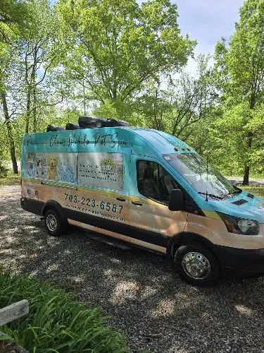 Paws And Claws Mobile Pet Spa- Mobile Groomer Fredericksburg/Fairfax - Image 1