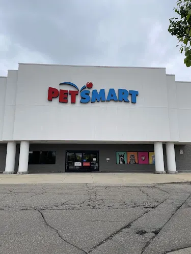 PetSmart in Commerce Township, MI