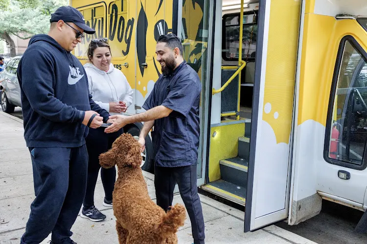 Lucky Dog Mobile Groomers - Minneapolis, MN - Image 1