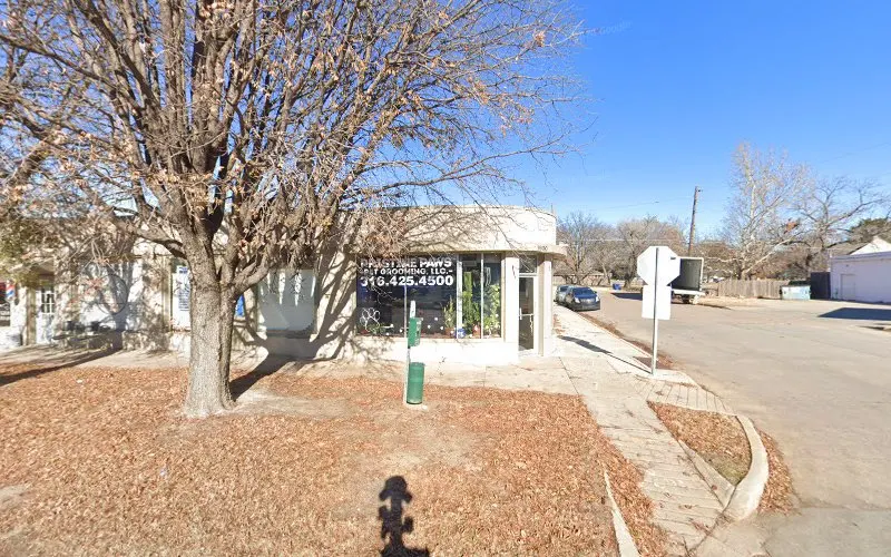 Dogs grooming place in Wichita, KS