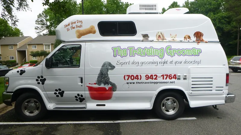 The Traveling Groomer - Image 1