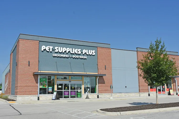 Pet Supplies Plus Oconomowoc in Oconomowoc, WI