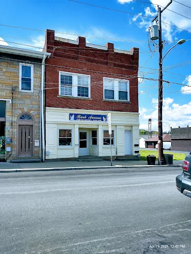 Bark Avenue Grooming Salon - Image 1