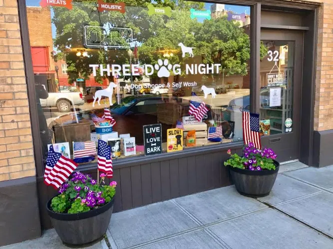 Three Dog Night - a Dog Shoppe & Self Wash - Image 1