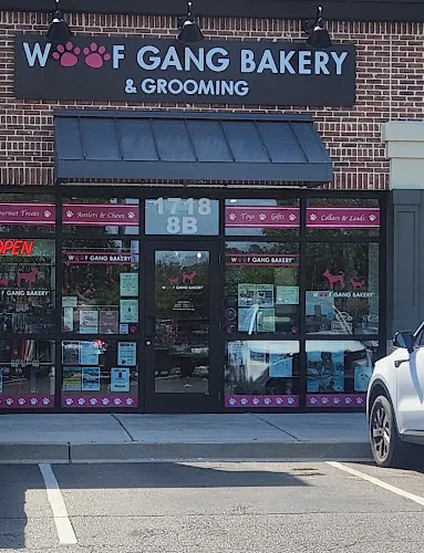 Woof Gang Bakery & Grooming Summerville - Image 1