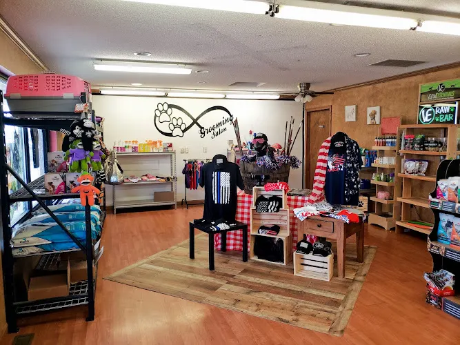 Lisa's Grooming salon and Pet boutique - Image 1
