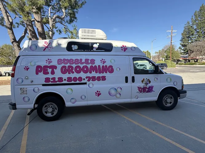 Bubbles Pet Grooming Mobile - Image 1