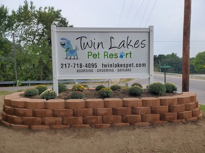 Twin Lakes Pet Resort - Image 1