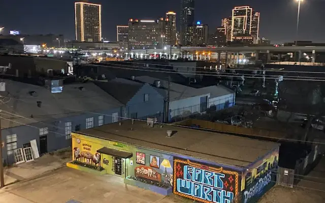 Doggie Diggs in Fort Worth, TX