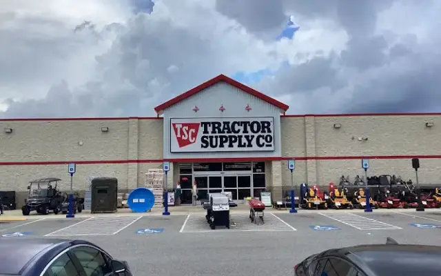 Tractor Supply Co. in Ash Flat, AR