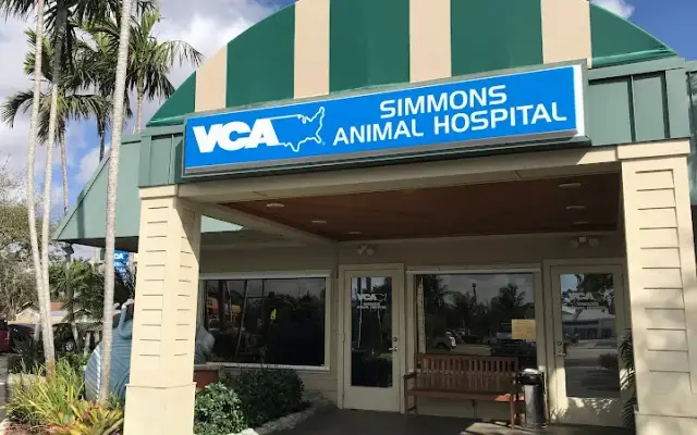 VCA Simmons Animal Hospital in Greenacres, FL