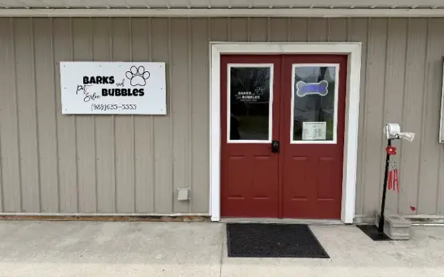 Barks and Bubbles Pet Salon llc in Marlette, MI