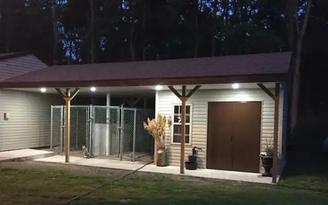 Ri Lee Kennels~Nikkie Kinziger~Francois in Lena, WI