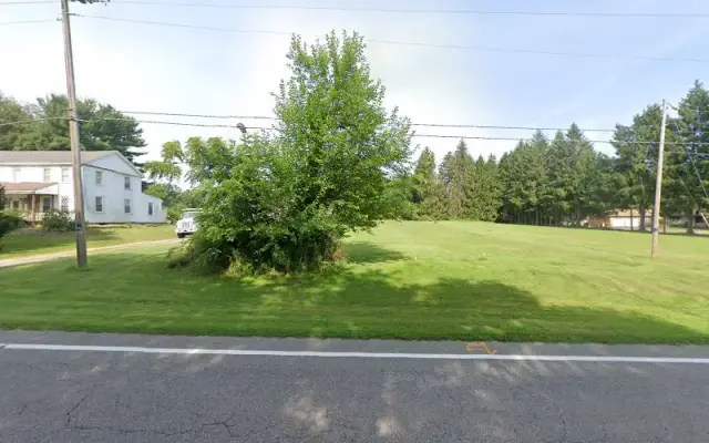 Pine Lane Grooming in Burghill, OH