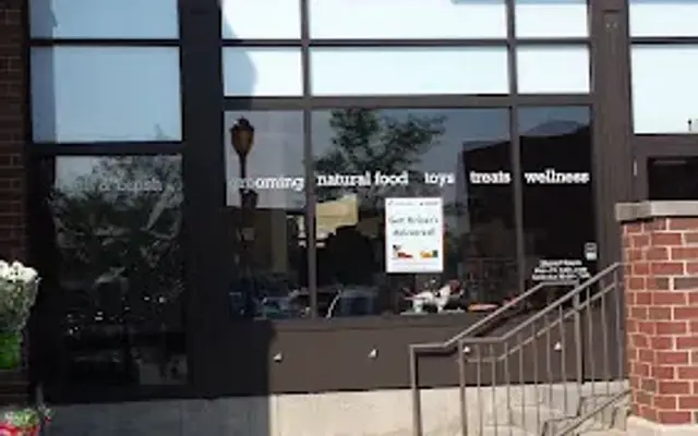 Kriser's Natural Pet in Park Ridge, IL