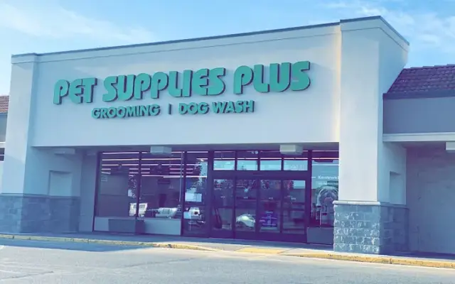 Pet Supplies Plus Kennewick in Kennewick, WA