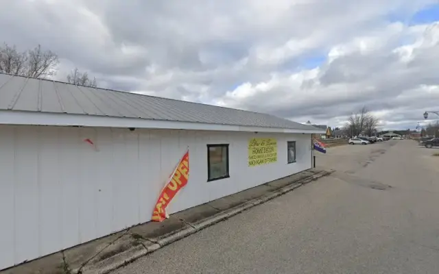The Dog Den Grooming in Gaylord, MI
