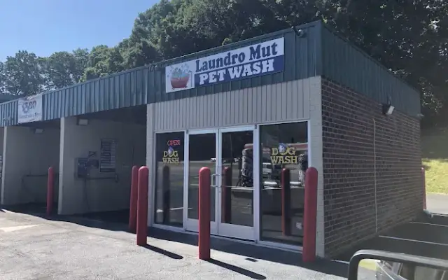 Laundro Mut Pet Wash in Christiansburg, VA