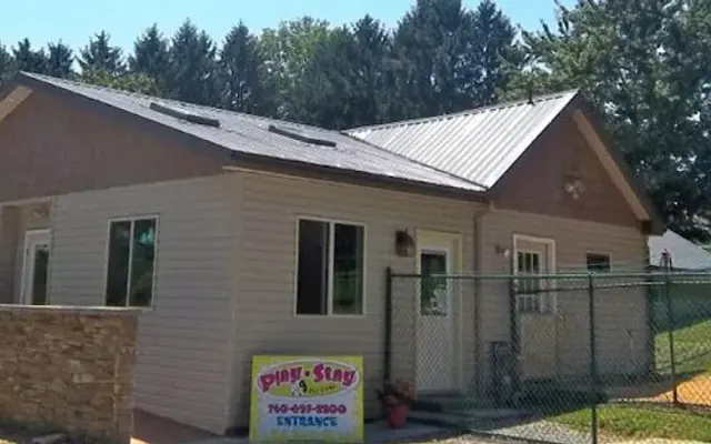 Play N Stay Pet Camp - STC in St Clairsville, OH