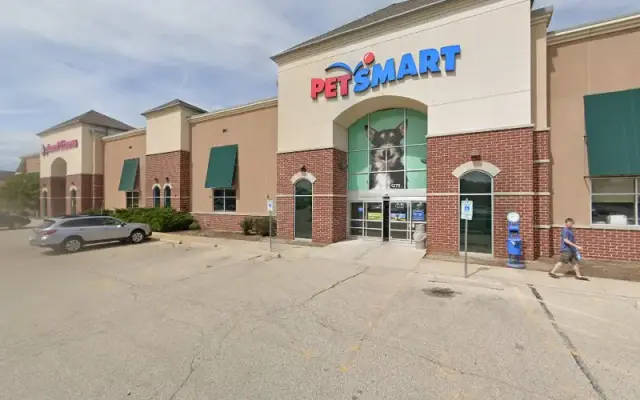 PetSmart Grooming in Pewaukee, WI