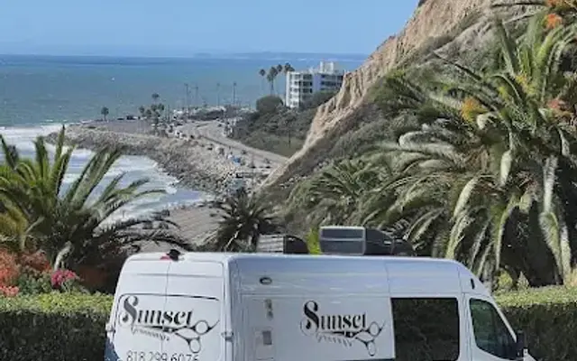 Sunset Mobile Grooming in Winnetka, CA