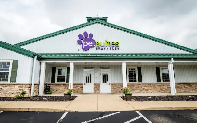 PetSuites Sharonville in Cincinnati, OH