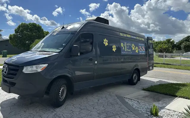Lola Little Paws in Fort Lauderdale, FL