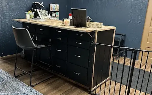 Paisley Pet Salon in Belgium, WI