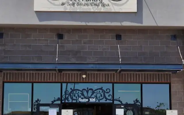 Bone Appetit Natural Pet Pantry & Self Dog Wash & Grooming Salon in Santa Clara, UT