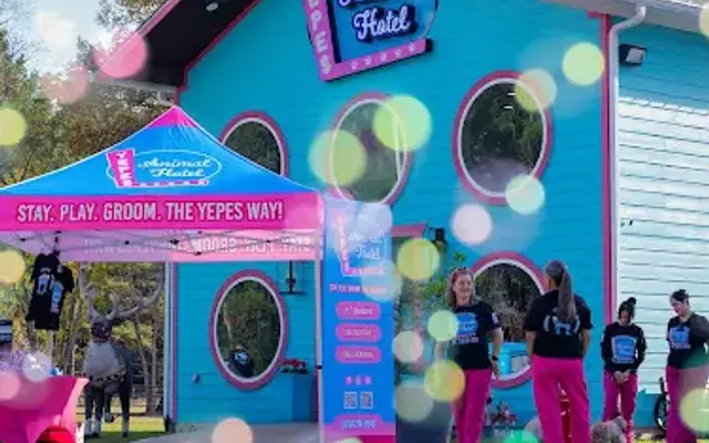 Yepes Animal Hotel in Porter, TX