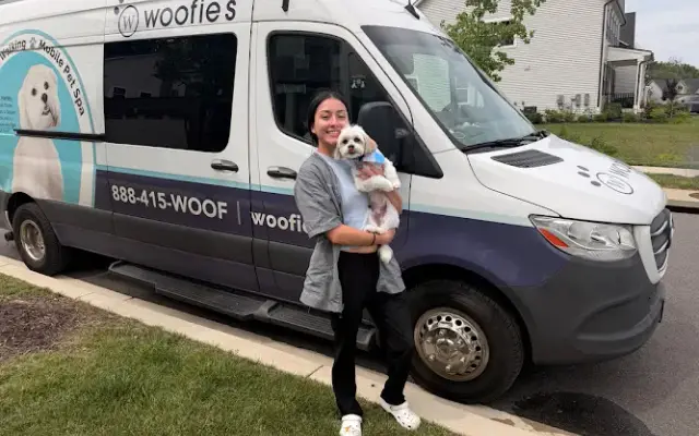Woofie's of Columbia in Columbia, MD