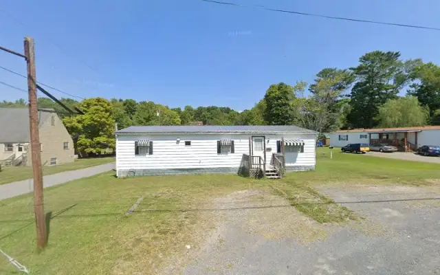 Happy Tails in Summersville, WV