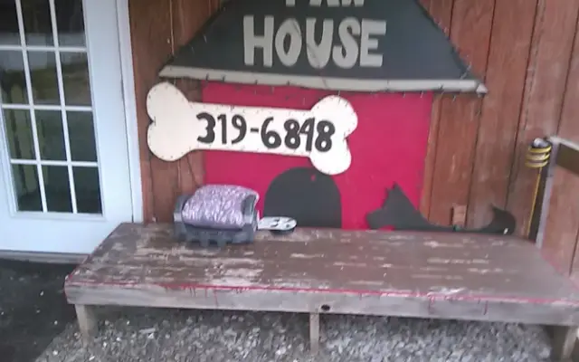Paw House Boarding & Grooming in Livingston, TN