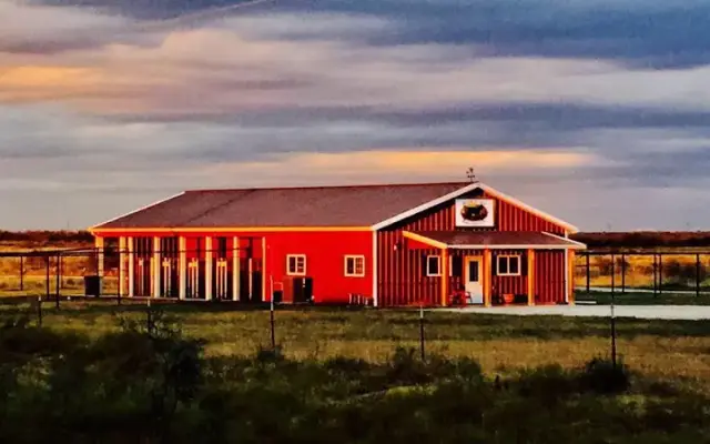 RW Canine Retreat in Henrietta, TX