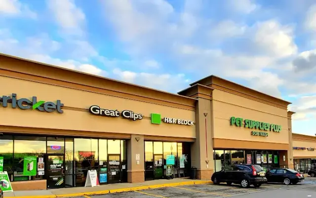 Pet Supplies Plus Chippewa Center in Beaver Falls, PA