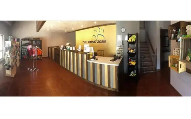 The Paws Zone - Grooming, Boarding & Dog Daycare in Fairbury, IL