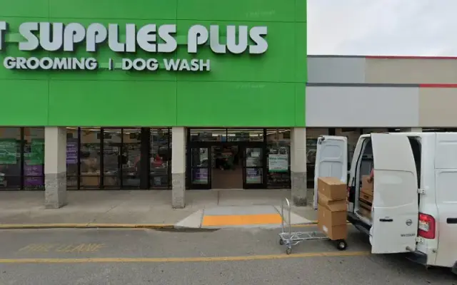 Pet Supplies Plus St Albans Grooming in St Albans, WV