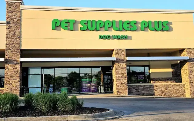 Pet Supplies Plus Gladstone in Kansas City, MO